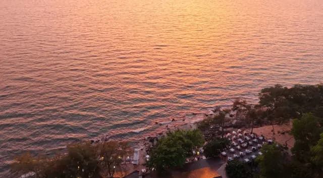 Gallery side image 1